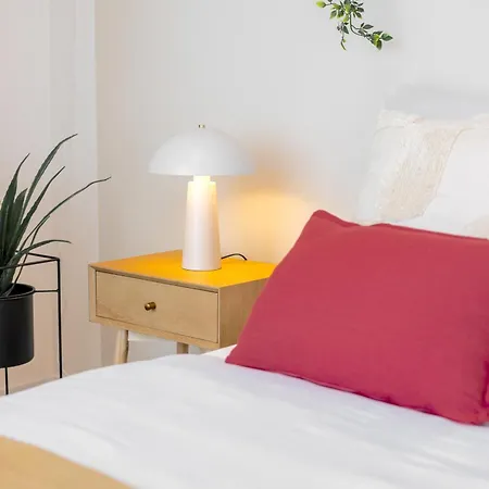Bright 2br - 5th Floor, Balcony, Free Parking By Gravity Apartamento *